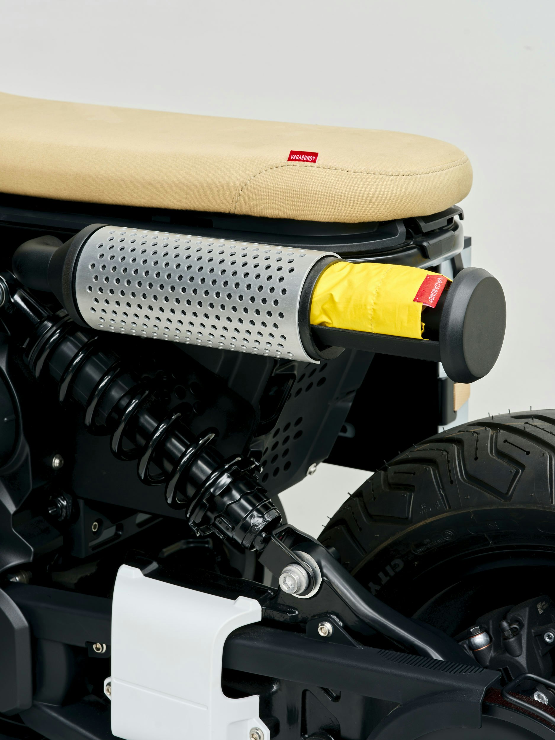 BMW CE 02 x VAGABUND eParkourer moto eléctrica BMW CE 02 x VAGABUND eParkourer moto eléctrica